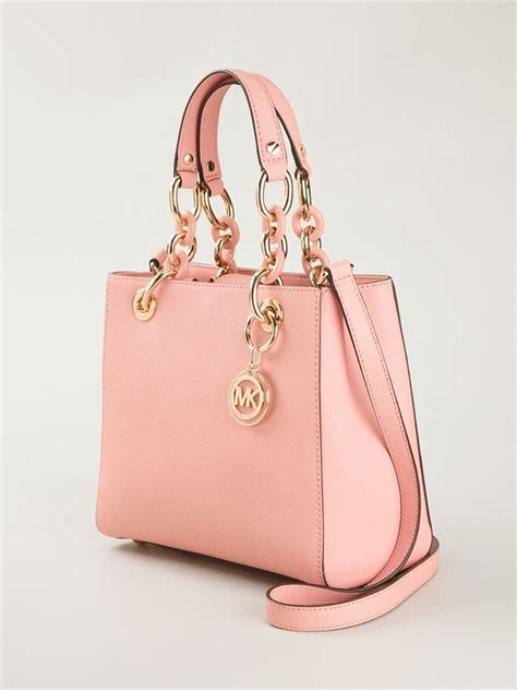 michael kors pink.